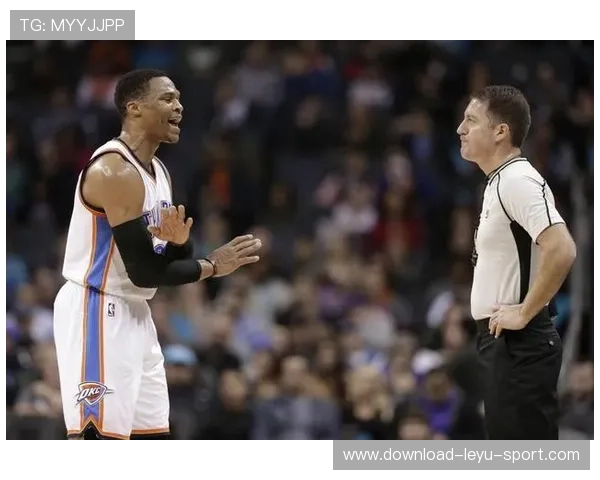 战术犯规判罚背后规则解析：裁判如何界定故意与正常防守