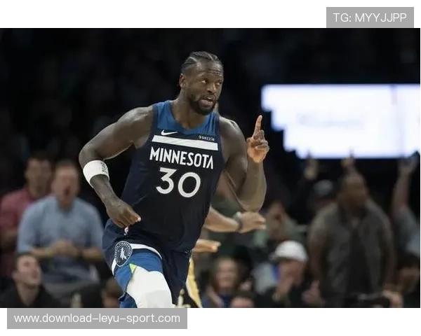 朱利叶斯·兰德尔挡拆有效提升得分效率，带动尼克斯关键时刻表现