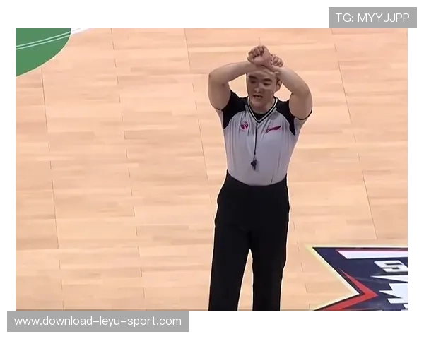 假摔判罚的核心依据：裁判如何识别并处罚非接触倒地行为