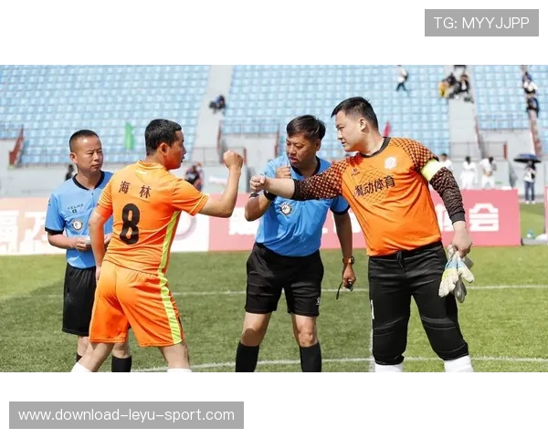 不可抗力导致比赛中断，足球规则如何判定重新开赛条件？