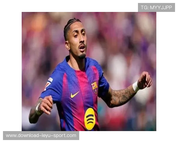 拉菲尼亚与威廉对比：巴西右边锋的战术角色与效率差异何在